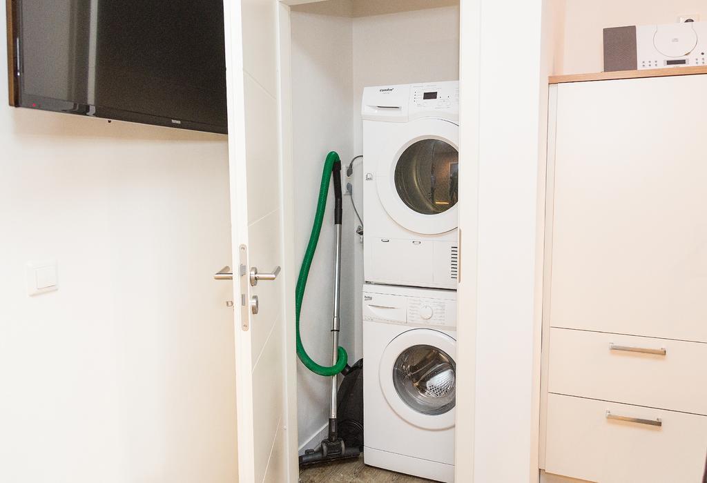 Apartment Yachthafen Waren Exteriör bild