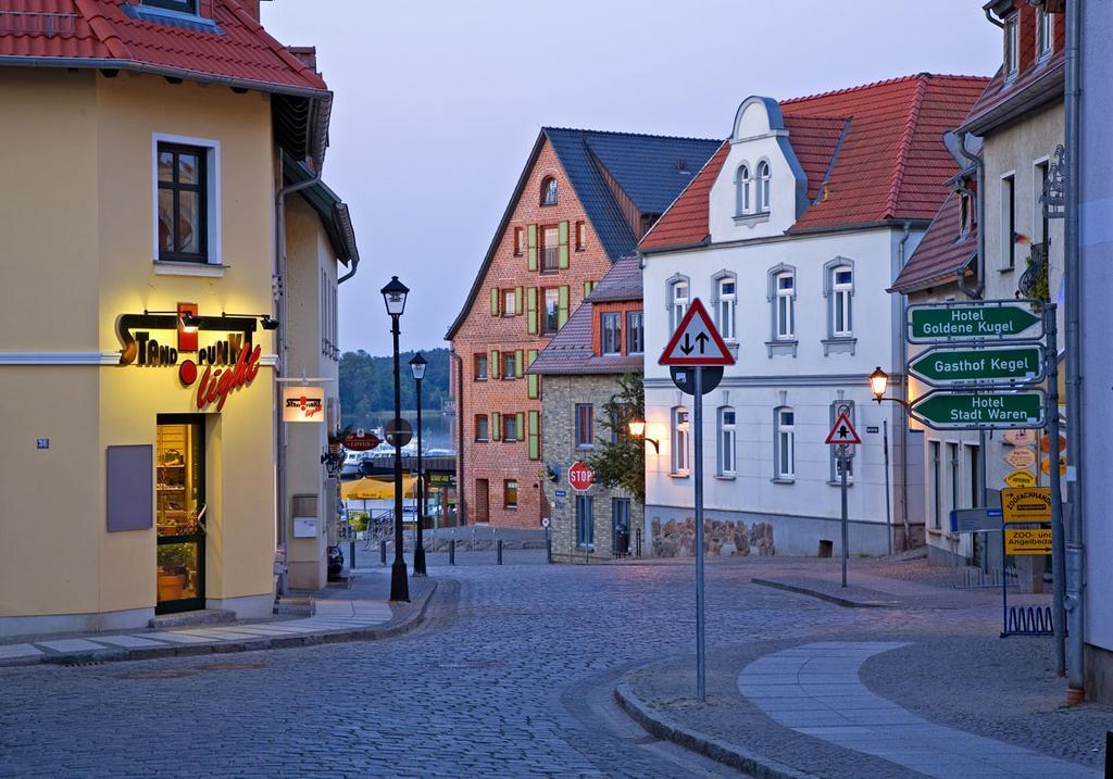 Apartment Yachthafen Waren Exteriör bild